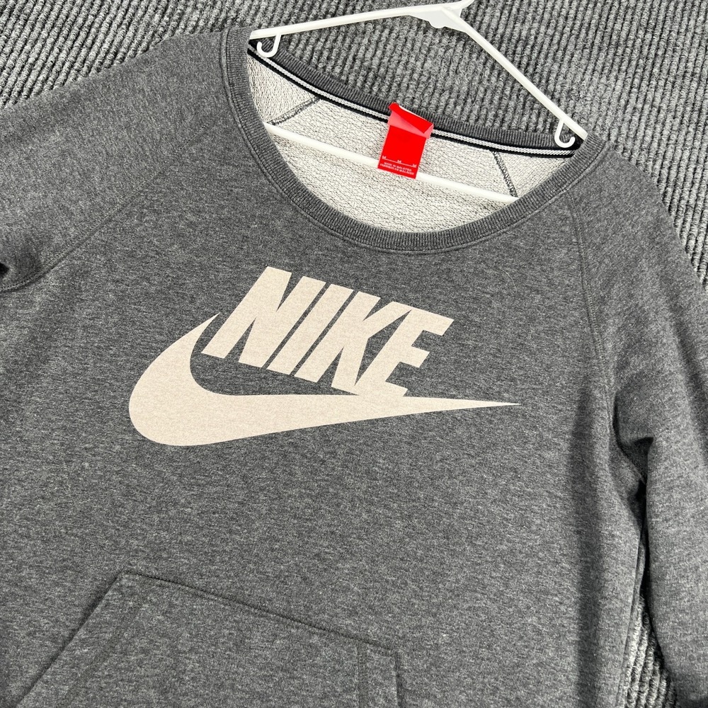 Nike Sweatshirt Pullover Womens Medium Gray Long Sleeve Casual Active Pocket